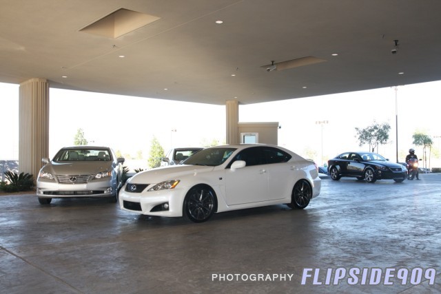 Lexus Ct 300. Lexus CT 200h: A drive on two