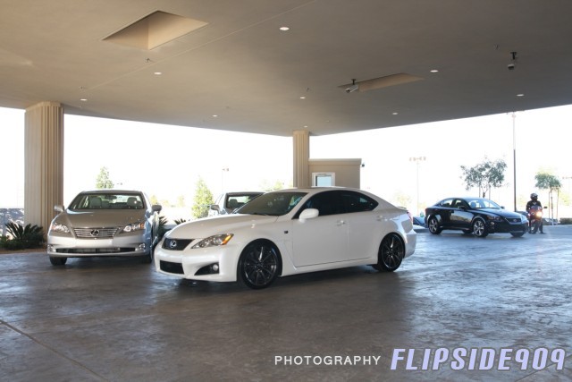 Lexus CT 200h: A drive on two Lexus Ct 300. Lexus CT 200h: A drive on two